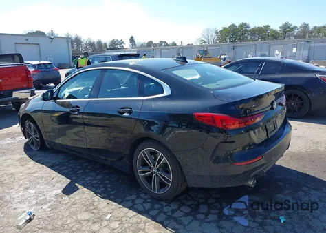 2021 BMW 228I Gran Coupe xDrive z USA, uszkodzony, nr VIN WBA73AK05M7G94822
